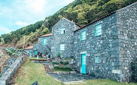 Abrigo da Cascata - Casas de Campo - São Jorge